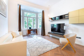 Elegant Paris Ave apartment with a Terrace